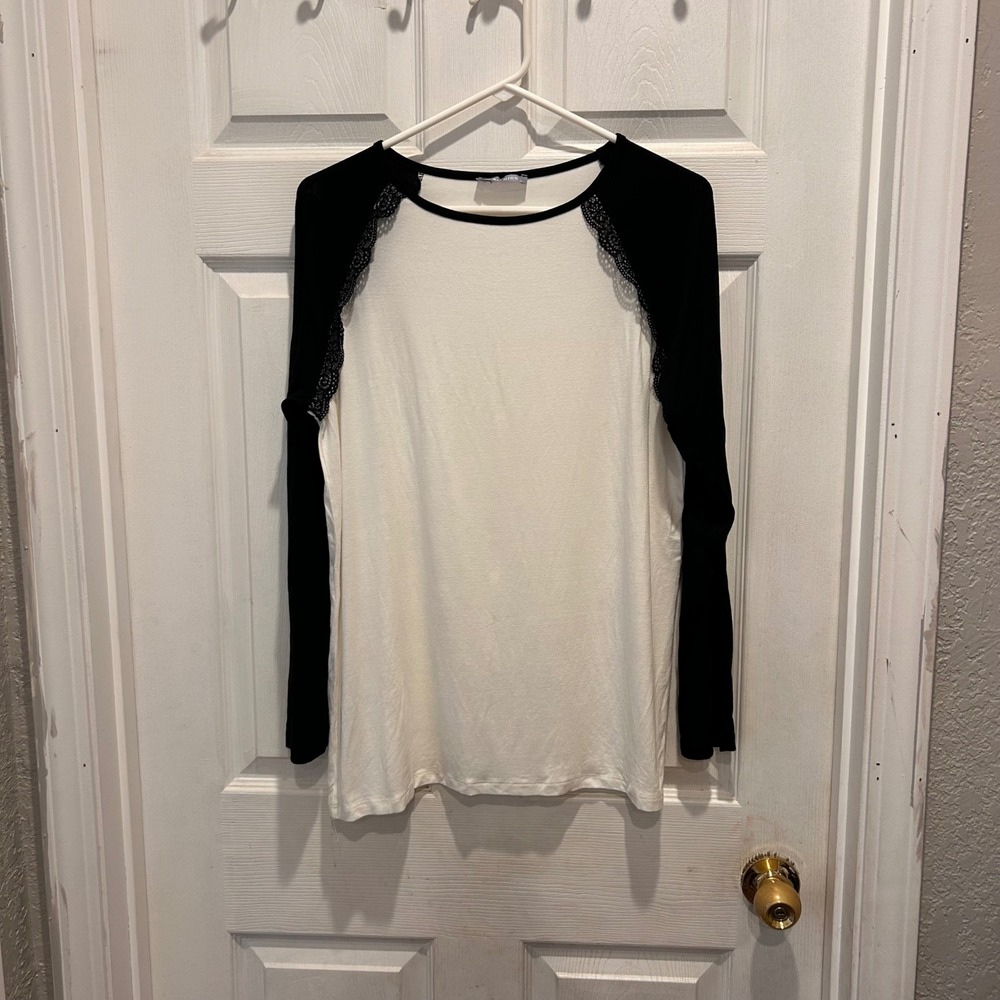 MILAN KISS Womens Long Sleeve Lace Trim Baseball Tee Top White Black Size L‎